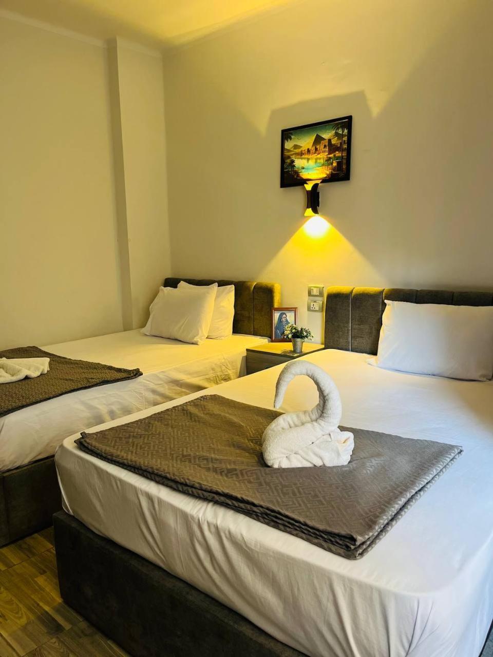 Rev Inn Hotel カイロ エクステリア 写真
